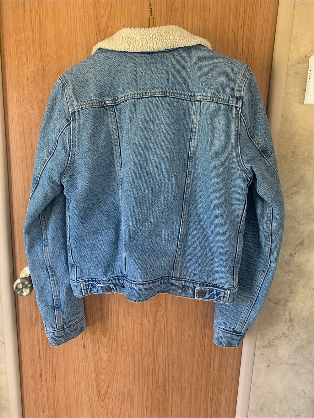 Levi's Light Blue Denim Sherpa Jacket - Picture 2 of 3